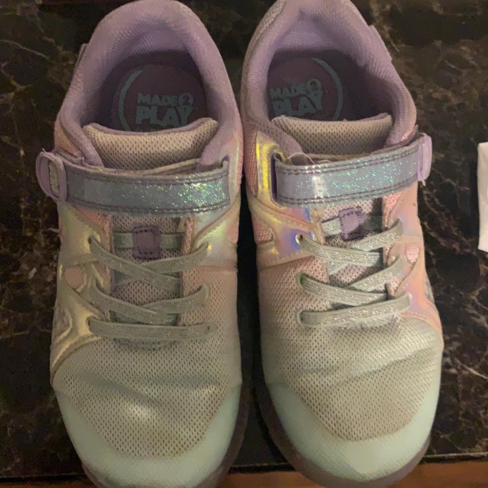 Girls tennis shoes stride rite